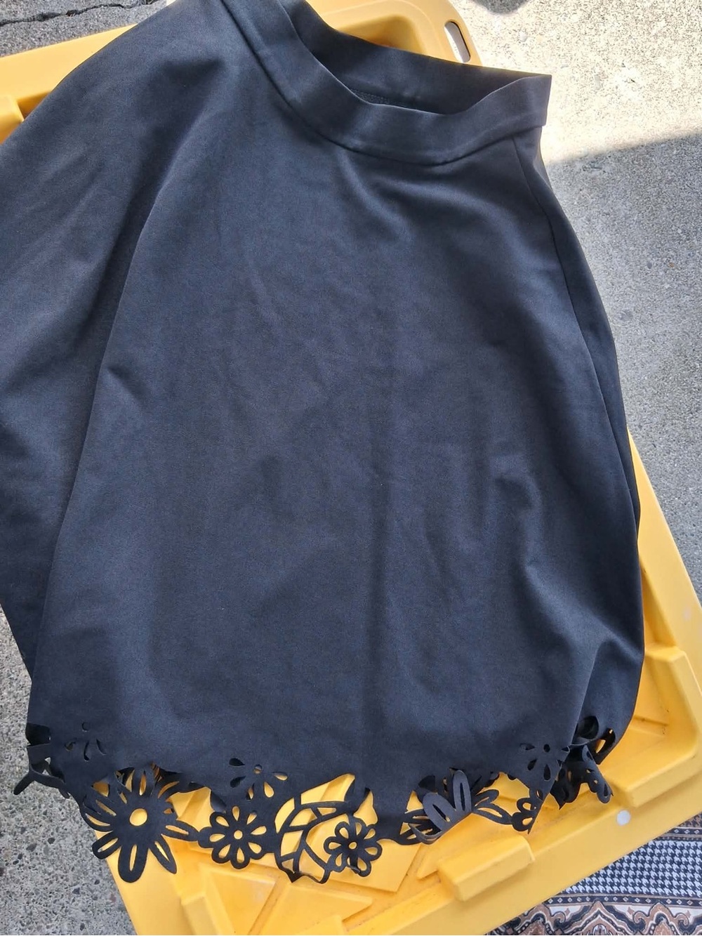 SHEIN Black Tailored Skirt with Clean Waistband
